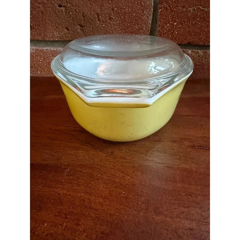 Vintage Pyrex Golden Garland 043 1.5 Qt Oval Casserole with Glass Lid